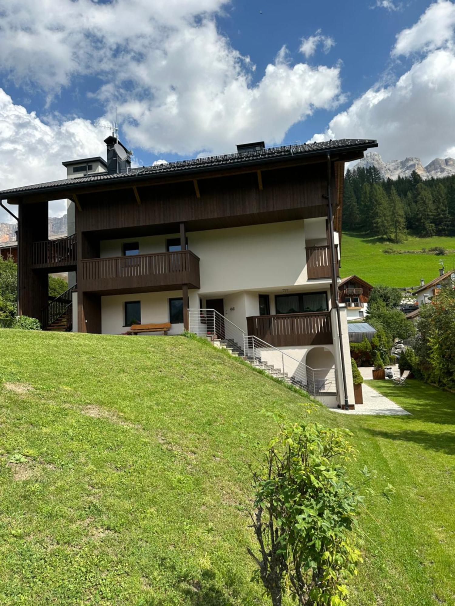Apartment Ciasa Laoi San Cassiano  Exteriér fotografie