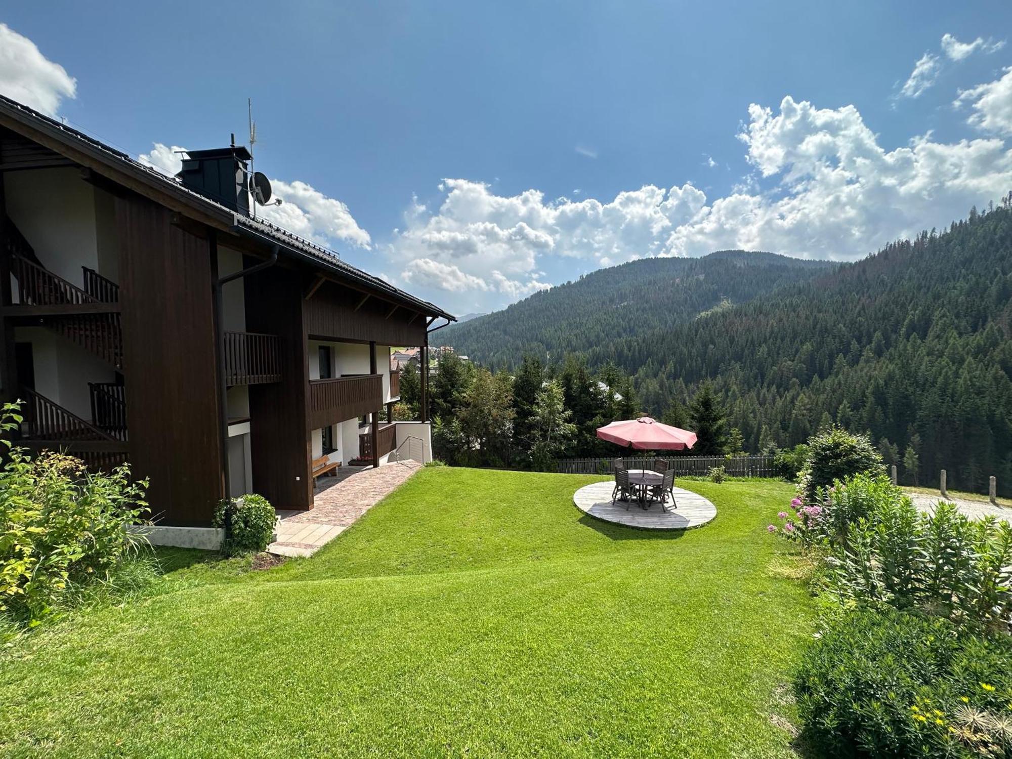 Apartment Ciasa Laoi San Cassiano  Exteriér fotografie