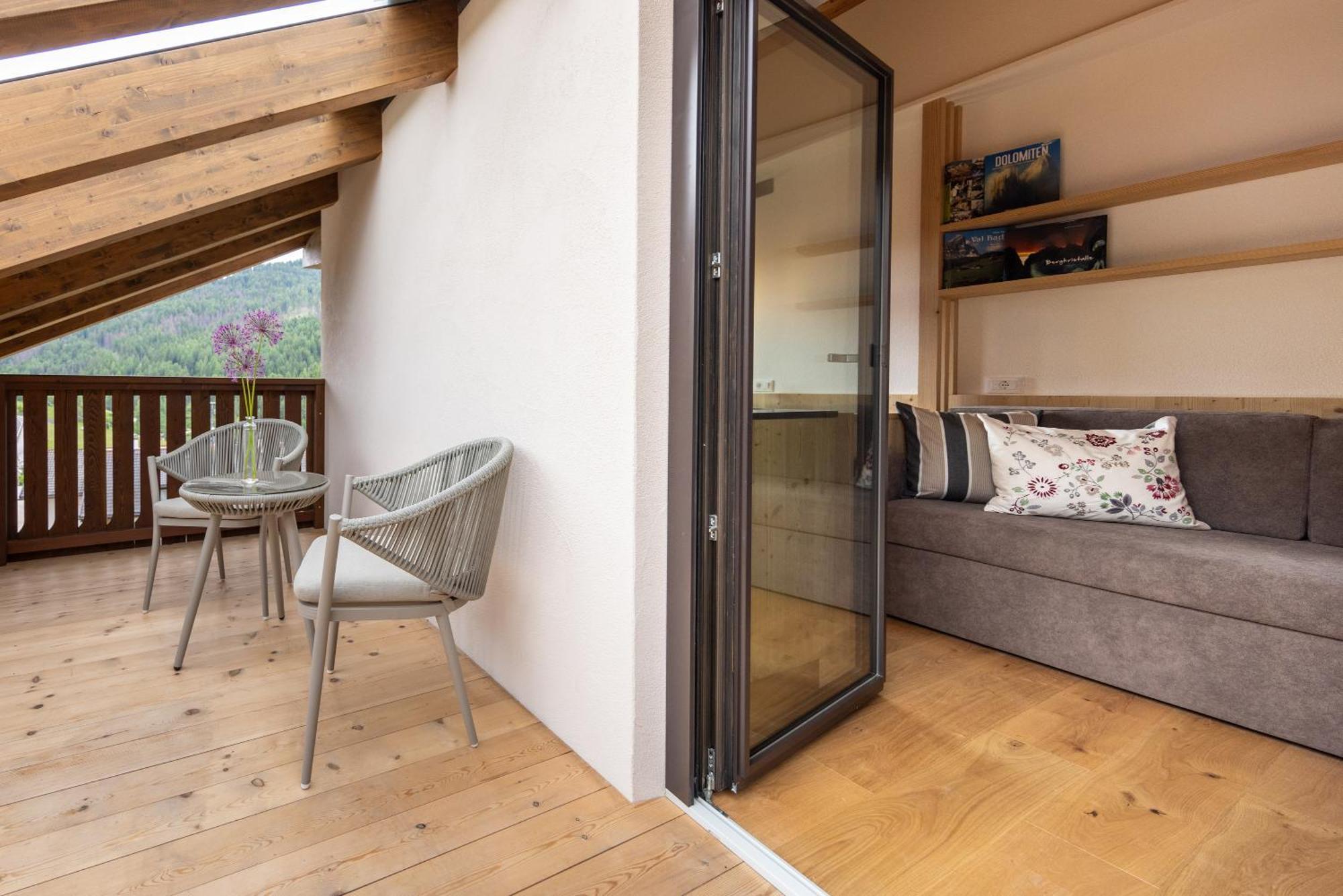 Apartment Ciasa Laoi San Cassiano  Exteriér fotografie