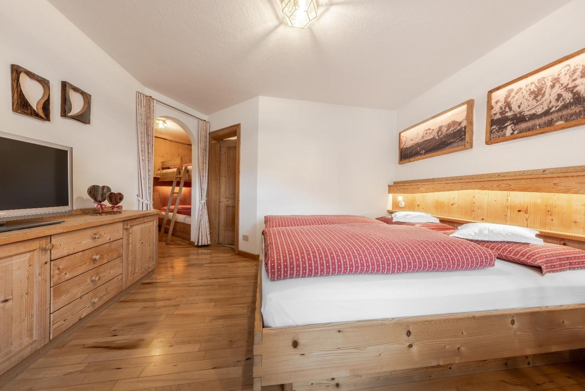 Apartment Ciasa Laoi San Cassiano  Exteriér fotografie